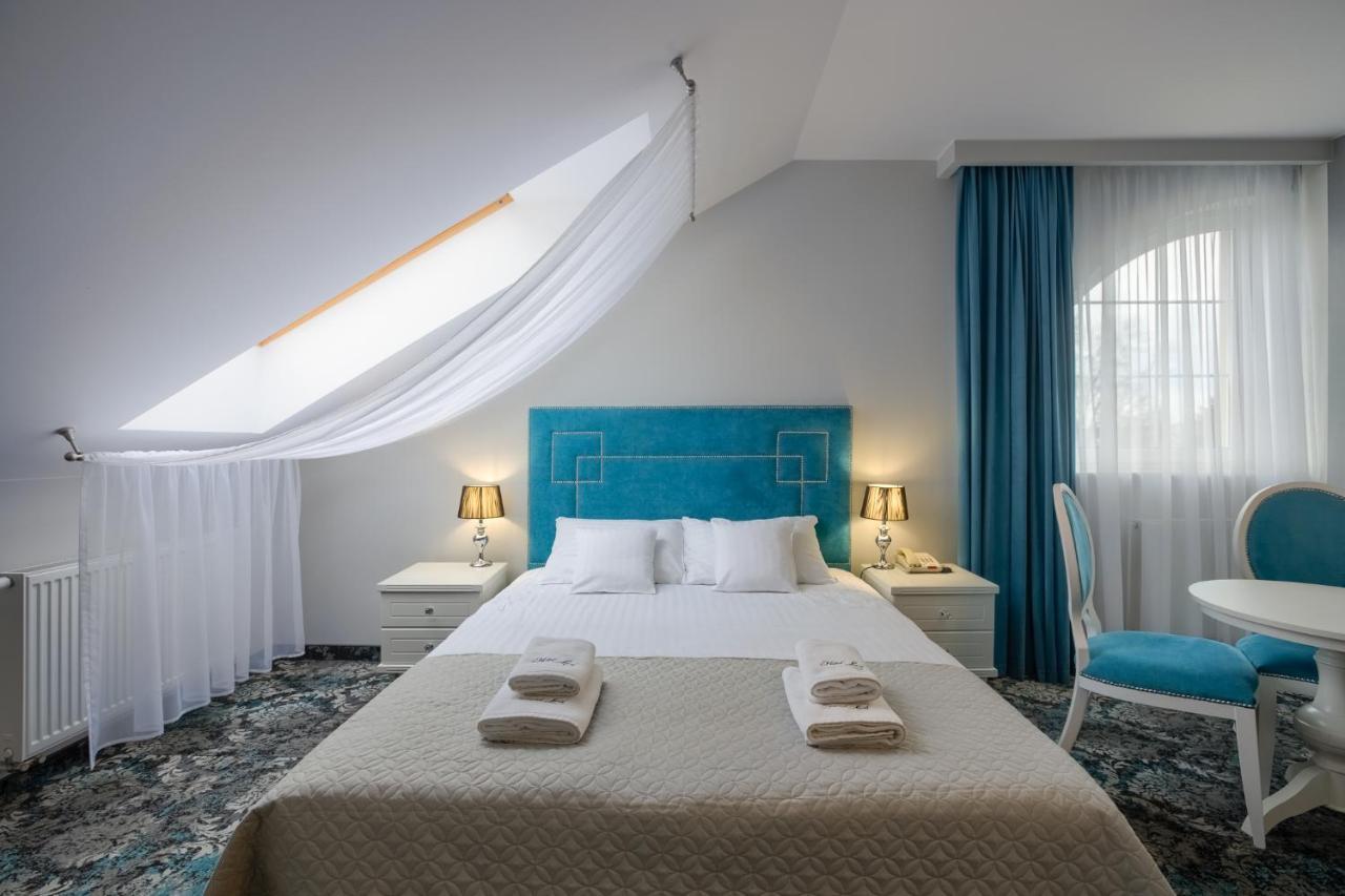Hotel Lord 라돔 외부 사진