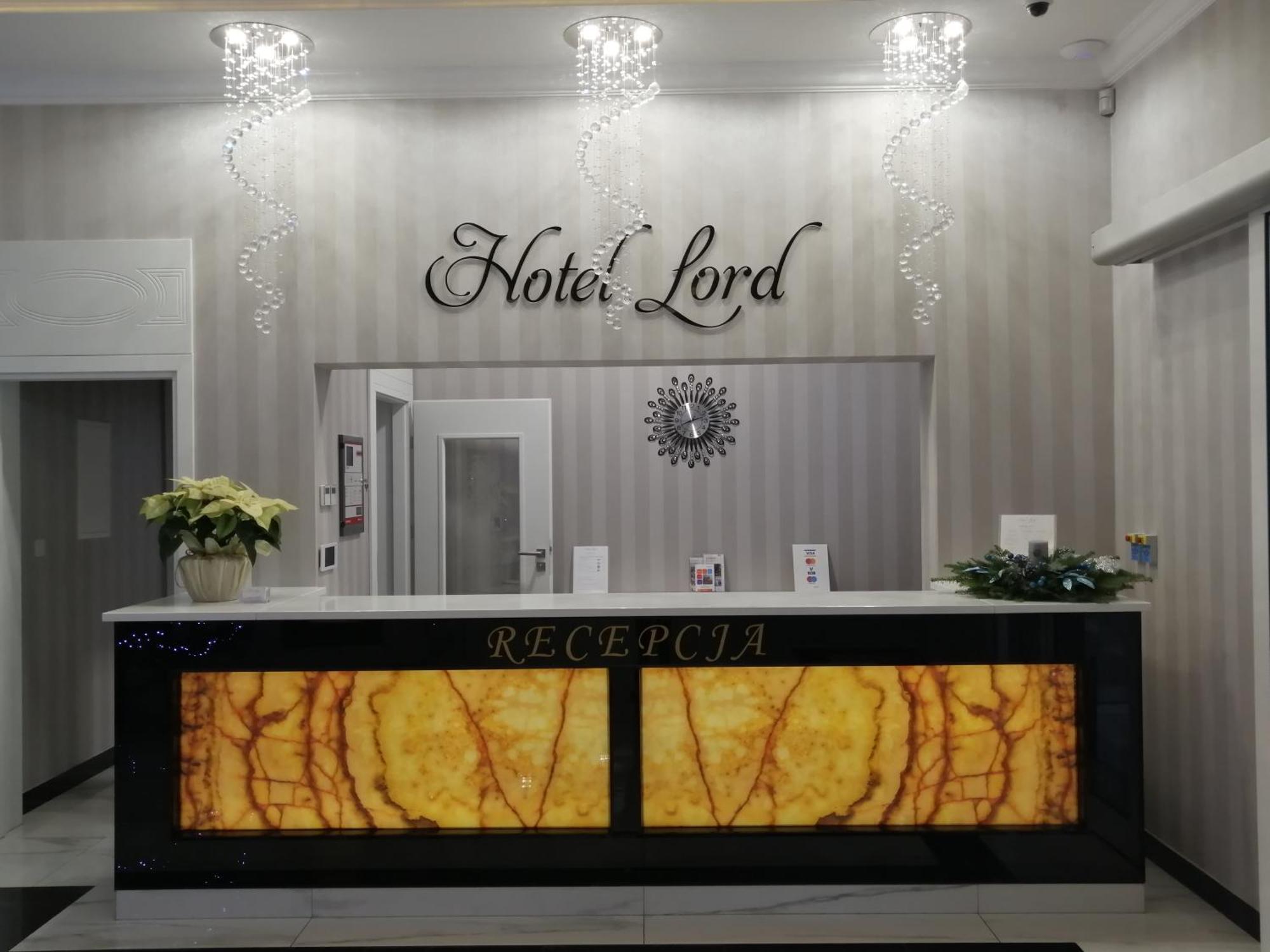 Hotel Lord 라돔 외부 사진